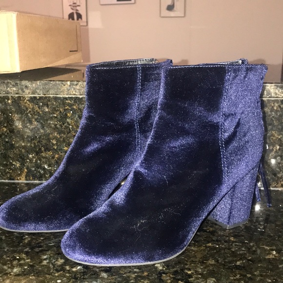 steve madden velvet ankle boots